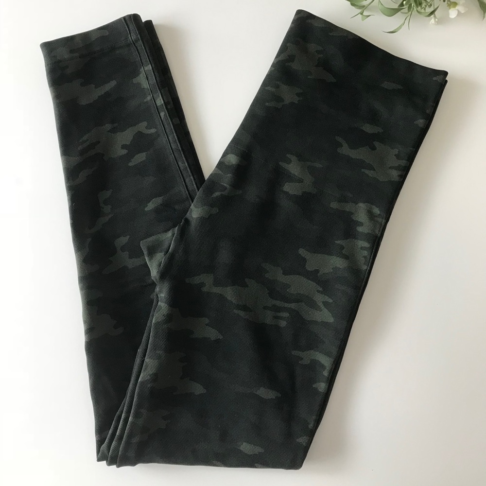Spanx green camo leggings, XL